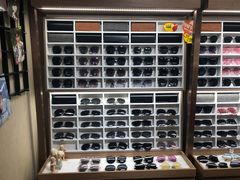 -视野联行眼镜·蔡司授权店(长白万象汇店)