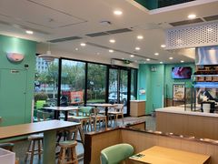 大堂-老乡鸡(肥东彩虹新城店)