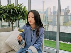 -The ROOF (通盈中心店)