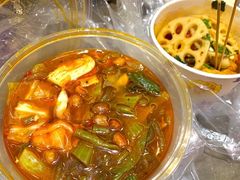 -大学城商业街美食城