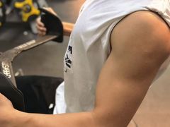 -滨力健身俱乐部