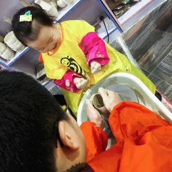 -泥娃娃DIY陶吧(易生活购物公园店)