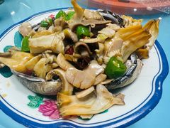 -崴海渔村(虹梅路店)