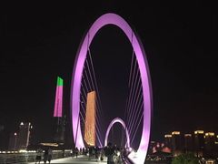 -南京眼步行桥