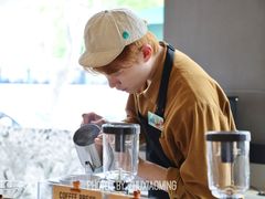 -星巴克臻选(湖滨道店)