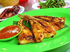 -明记烧鱼美味店