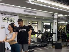 -简·无界健身工作室·运动康复·体态(石厦店)