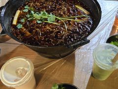 -鸿顺老铁锅美蛙鱼府(解放碑店)