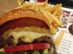 -The Habit Burger Grill 哈比特汉堡(复兴soho店)