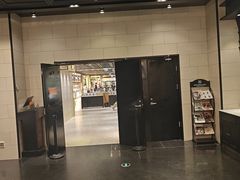 -川骄海鲜自助(王府井奥莱UP TOWN店原世界之花店)