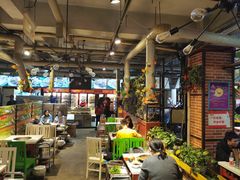 大堂-钢管厂歆瑞源油卤串串香(春熙路太古里店)