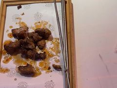 -鸣记脆皮烤鱼·海鲜烤鱼(三八广场店)