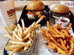 -The Habit Burger Grill 哈比特汉堡(复兴soho店)