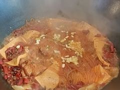 -哈尔滨烧烤·山河村铁锅炖(交大店)