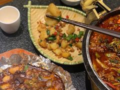 -万重锦·人文川菜馆(骡马市店)