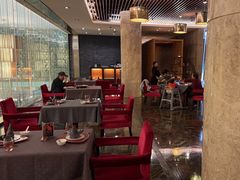 -粤尚腾香居中餐厅(首都机场希尔顿店)