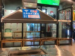 -马路牙子烧烤音乐酒馆(望京店)