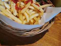 炸鱼薯角-JINNS锦时 steak&pizza(浸信会礼拜堂旧址店)