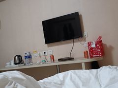 -西安煤研宾馆(万达广场李家村地铁站店)
