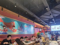 大堂-渝是乎酸菜鱼·川渝小炒(新世界百货望京店)