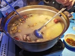 -千岛蚝高压锅生蚝·人参火锅(白云万达店)