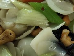 西芹炒腰果-莲华素食府