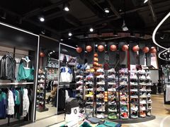 -李宁(大宁国际旗舰店)