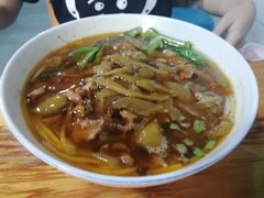 -越洋肖氏老米线(杨家坪店)