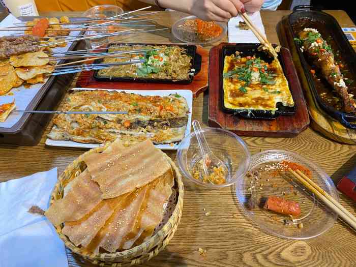 你瞅啥东北烧烤(车公庙店)-"还不错,挺好吃的!涮肚锅也太实在了吧!