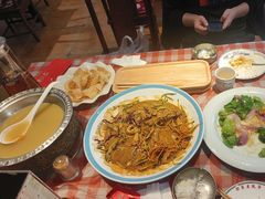 -那家老院子东北菜·饺子·小鸡炖蘑菇(艳华街店)