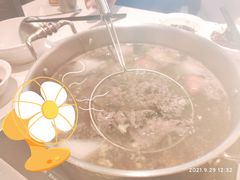 特色锅底-牛焱·贵州黄牛肉火锅(城西银泰店)