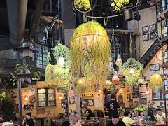 -临界音乐酒馆·小龙虾·江湖菜(华熙LIVE·鱼洞店)