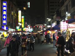 -六合夜市
