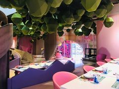 店内布置-水桶王国主题餐厅·聚会·生日派对·亲子活动·家庭套餐(亚龙湾希尔顿店)