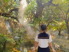 -Chom Cafe and Restaurant