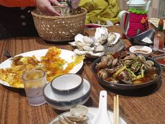 -蚝堡海鲜·威海菜·海肠捞饭·烧烤·亚洲吃蚝公司(幸福门店)