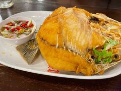 炸石斑鱼-大螃蟹海鲜餐厅