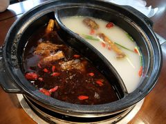 -亿诣蝎府炸酱面羊蝎子火锅(酷车小镇店)