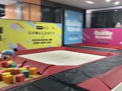 -嗨马乐动室内潮玩运动·团建·轰趴·桌游(南丰汇店)