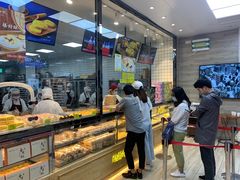 面包甜点陈列柜-鲍师傅糕点(国金街店)