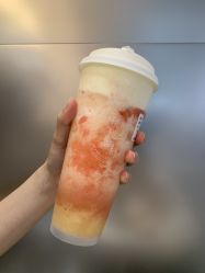 芝芝水蜜桃莓莓-桃桃屿·潮牌酷银(世纪荟店)