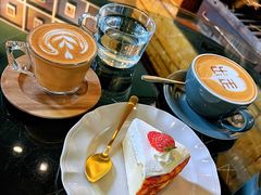 -出走咖啡·面包(宋庄店)