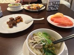-深圳国际会展中心希尔顿酒店(前海华发冰雪世界店)