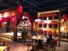 -老滇山寨•云南特色菜•地方菜•民族风情歌舞表演(金碧店)