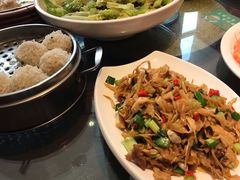 -刘胖子家常菜·蹄花焖藕(兴业店)