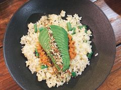 牛油果拌饭-小食院简餐厅