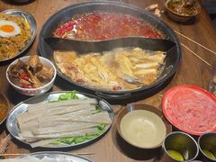 -萍姐火锅·公路夜市(武汉首店)