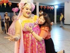 -金东尼人妖秀