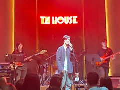 -TZ House音乐现场(来福士中心店)