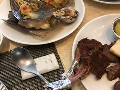 -雍和会海鲜姿造自助(湖东路店)